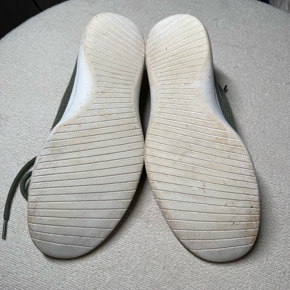 Allbirds Green and White Sneakers Lightweight Knit Design - Picture 8 of 8